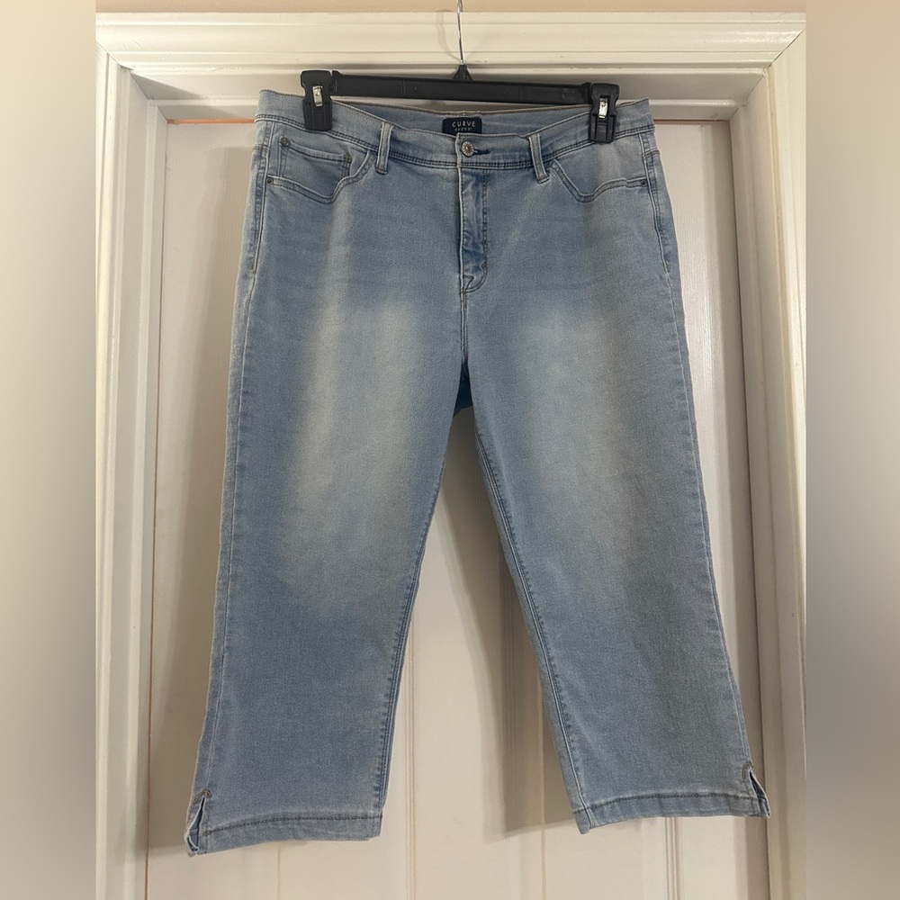 Curve Appeal Stylish Light Blue Cropped Jeans